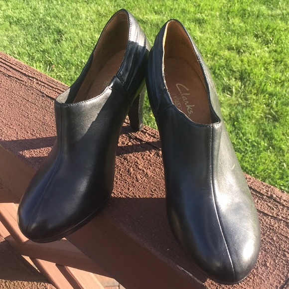 Clarks Shoes Clarks Indigo Pumps Poshmark